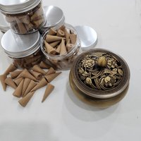 Traditional Agarwood Incense Cones 45 cones | Deep woody warm rustic aroma photo 5