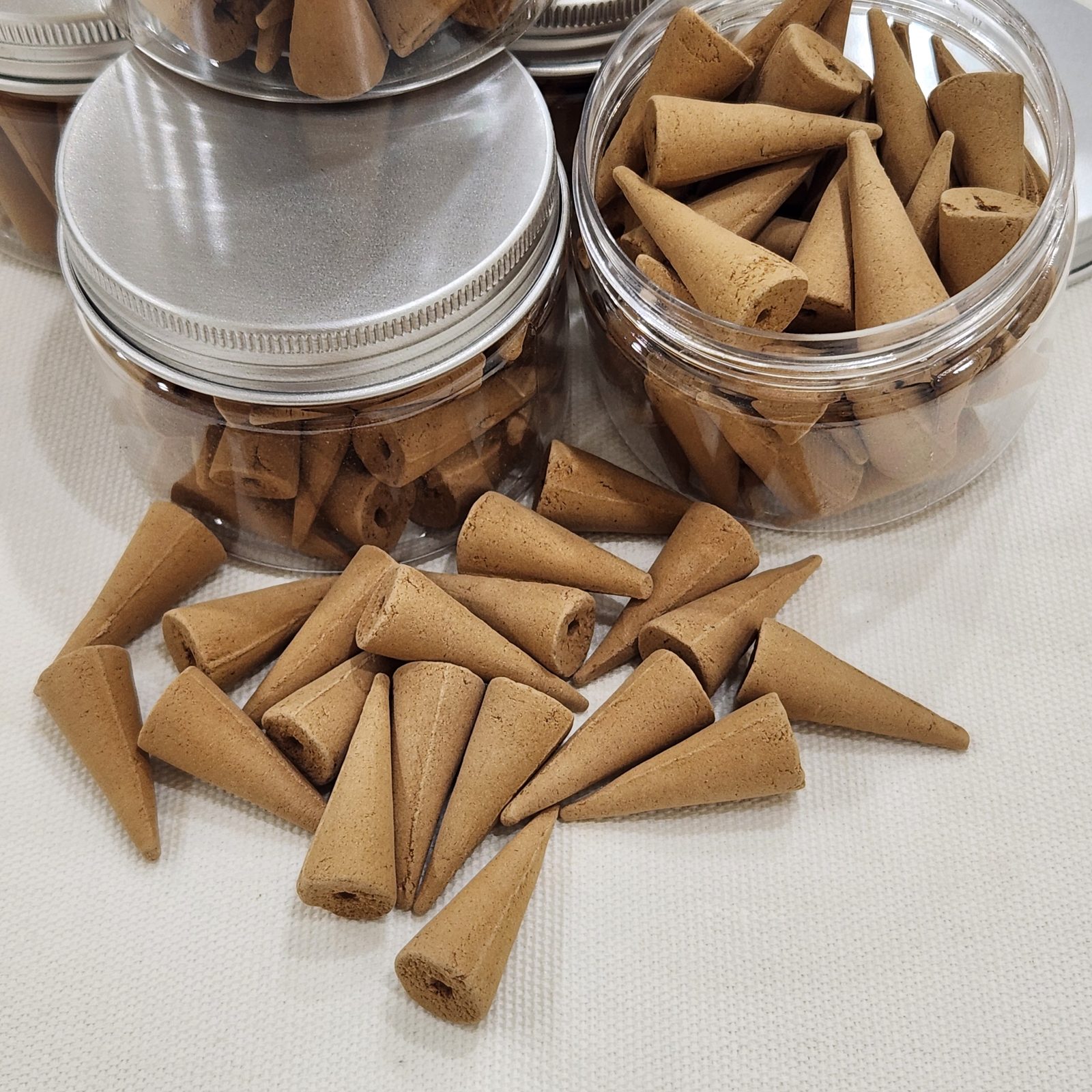 Golden Lotus traditional agarwood incense cones 48 cones