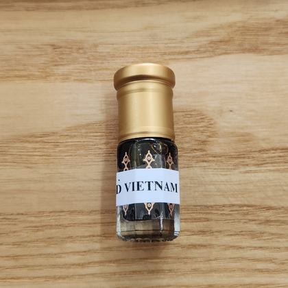 Vietnam oud oil | Deep sweet finish