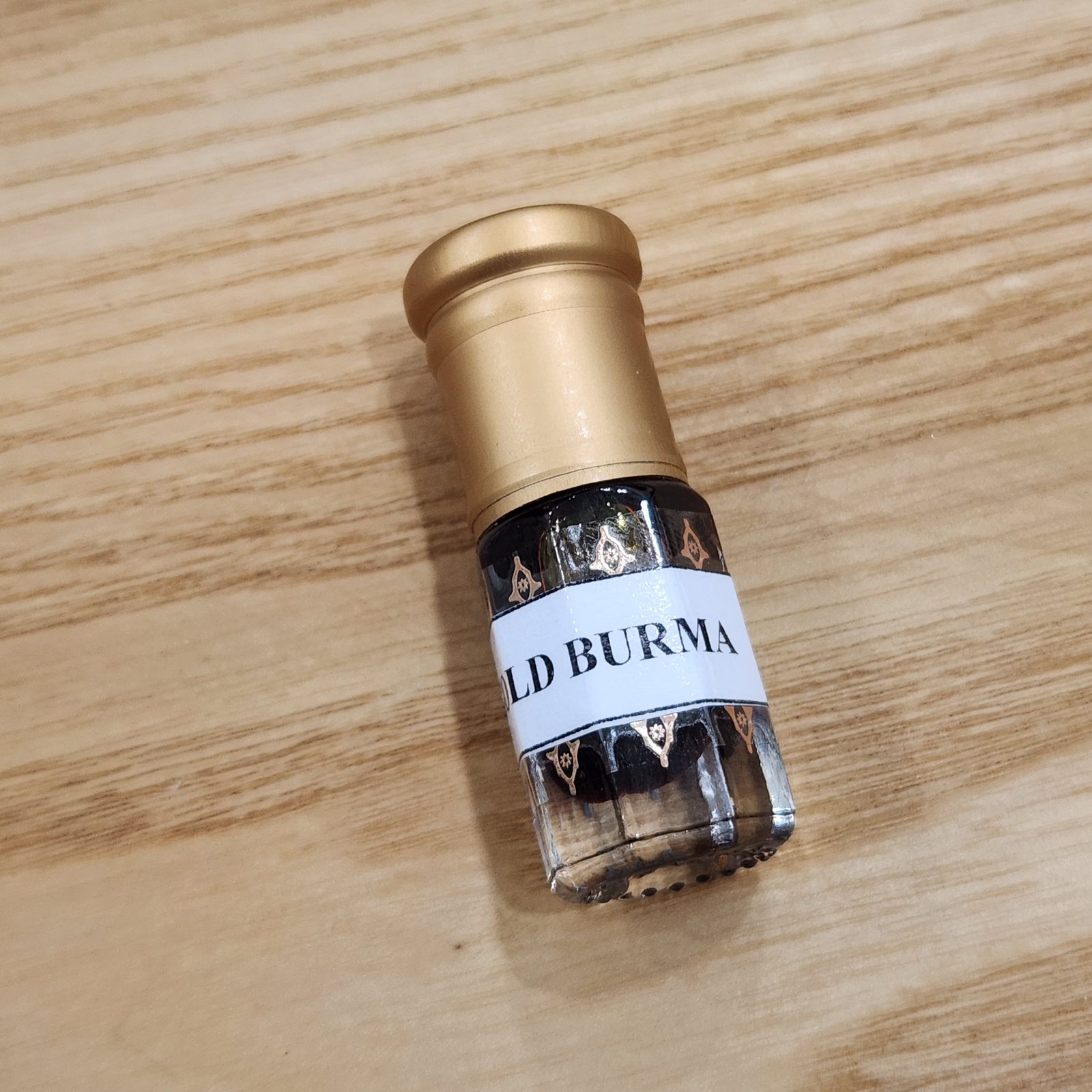 Burma agarwood oil bottle