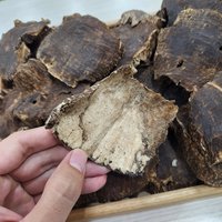 Trầm miếng hàng vườn cao cấp – vân dầu đen, mùi ngọt thuần photo 4