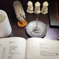Golden Lotus | Solid Agarwood Incense 9 cm, 70 g Jar | Rich, Warm, Lightly Sweet Aroma