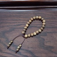 Vòng tay trầm hương 21 hạt 8 mm – trầm kiến rừng Hà Tĩnh, hương dịu nhẹ và ý nghĩa chữ Sinh photo 1